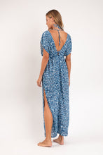 Carica l'immagine nel visualizzatore di Gallery, Model Back: Rio De Sol Vêtement De Plage Chuva Long Dress Soleil
