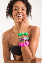 Carica l'immagine nel visualizzatore di Gallery, Image 04: Rio De Sol Chouchou Dots-Energy Scrunchie

