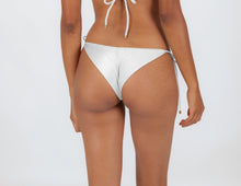 Carica l'immagine nel visualizzatore di Gallery, Image 06: Rio De Sol Bas Bottom Shimmer-White Cheeky-Rope
