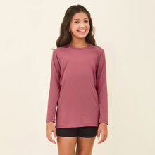 Carica l'immagine nel visualizzatore di Gallery, Model Front: Uv Line T-Shirt Longsleeve Uvpro Kids Malva Upf50+
