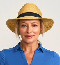 Carica l'immagine nel visualizzatore di Gallery, Model Front: Uv Line Chapeau Panama Hat Shanghai Imp Uni Sand Black Upf50+

