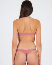 Carica l'immagine nel visualizzatore di Gallery, Image 06: Rio De Sol Ensemble Set Shimmer-Confetti Bandeau-Knot Nice-Fio
