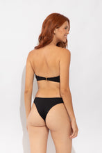 Carica l'immagine nel visualizzatore di Gallery, Model Back: Rio De Sol Bas Bottom Solar-Black Essential

