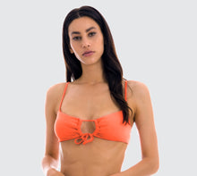 Carica l'immagine nel visualizzatore di Gallery, Model Front: Rio De Sol Haut Top Light-Peach Mila
