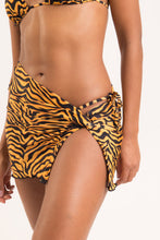 Carica l'immagine nel visualizzatore di Gallery, Gallery: Rio De Sol Jupe De Page Wild-Orange Skirt-Knot
