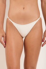 Carica l'immagine nel visualizzatore di Gallery, Gallery: Rio De Sol Bas Bottom Sand-Chantilly Cheeky-Fixa
