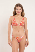 Carica l'immagine nel visualizzatore di Gallery, Model Front: Rio De Sol Ensemble Set Floral-Scales Alba Mia

