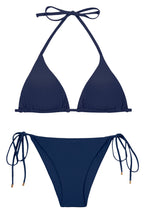 Carica l'immagine nel visualizzatore di Gallery, Product Front: Rio De Sol Ensemble Set Navy Tri-Inv Lacinho
