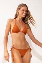 Carica l'immagine nel visualizzatore di Gallery, Image 05: Rio De Sol Ensemble Set Ferrugo Tri-Inv Cheeky-Tie
