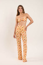 Carica l'immagine nel visualizzatore di Gallery, Model Front: Rio De Sol Pantalon De Plage Mosaico Pants Lana

