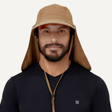 Carica l'immagine nel visualizzatore di Gallery, Model Front: Uv Line Chapeau Legionnaire Cap Leg Atacama 2021 Masc Kaki Upf50+
