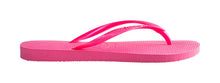 Carica l'immagine nel visualizzatore di Gallery, Model Back: Havaianas Tongs Slim Shocking Pink
