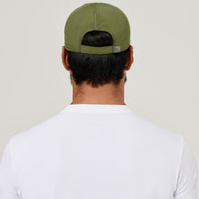 Carica l'immagine nel visualizzatore di Gallery, Model Back: Uv Line Casquette Cap Uvpro Verde Militar Upf50+
