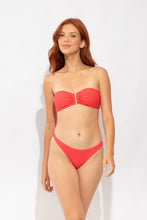Carica l'immagine nel visualizzatore di Gallery, Model Front: Rio De Sol Bas Bottom Cali-Flamingo Leblon
