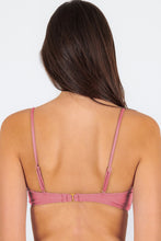 Carica l'immagine nel visualizzatore di Gallery, Image 06: Rio De Sol Haut Top Shimmer-Confetti Bandeau-Knot
