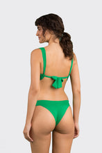 Carica l'immagine nel visualizzatore di Gallery, Model Back: Rio De Sol Haut Top Tambourine Halter-Marina
