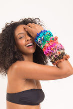 Carica l'immagine nel visualizzatore di Gallery, Image 03: Rio De Sol Chouchou Amore-Pink Scrunchie
