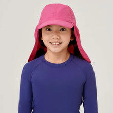 Carica l'immagine nel visualizzatore di Gallery, Model Front: Uv Line Casquette Legionario Teens Pink Upf50+
