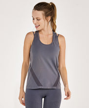 Carica l&#39;immagine nel visualizzatore di Gallery, Model Front: Alto Giro Fitness Haut Regata Sem Costura Grafite
