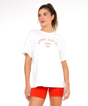 Carica l&#39;immagine nel visualizzatore di Gallery, Model Front: Alto Giro Fitness Haut T-Shirt Eco Nature Start Off White
