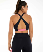 Carica l&#39;immagine nel visualizzatore di Gallery, Model Back: Alto Giro Fitness Haut Top Hyper Costas Cruzadas Preto
