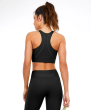 Carica l&#39;immagine nel visualizzatore di Gallery, Model Back: Alto Giro Fitness Haut Top Hyper Nadador Com Frisos Preto
