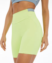 Carica l&#39;immagine nel visualizzatore di Gallery, Bermuda Hyper Elastico Costas Verde Sharp
