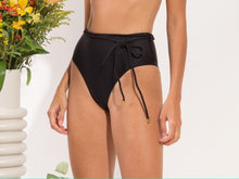 Carica l&#39;immagine nel visualizzatore di Gallery, Bottom Shimmer-Black Belted-High-Waist
