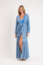 Carica l&#39;immagine nel visualizzatore di Gallery, Chuva Long Dress Verona

