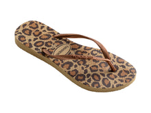 Carica l&#39;immagine nel visualizzatore di Gallery, Model Front: Havaianas Tongs Slim Animals Beige
