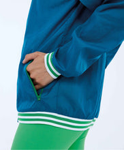 Carica l&#39;immagine nel visualizzatore di Gallery, Jaqueta Aerofit Bomber Com Punhos Verde Deep Lagon
