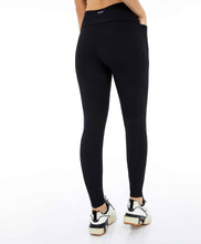Carica l&#39;immagine nel visualizzatore di Gallery, Legging Unique Recortes Preto
