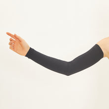 Carica l&#39;immagine nel visualizzatore di Gallery, Long Sleeve Black UPF50+
