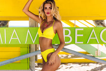 Carica l&#39;immagine nel visualizzatore di Gallery, Image 04: Luli Fama Bas Bottom Laced Glowstick Orillas
