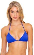 Carica l&#39;immagine nel visualizzatore di Gallery, Model Front: Luli Fama Haut Top Seamless Blue My Mind Orillas
