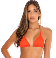 Carica l&#39;immagine nel visualizzatore di Gallery, Model Front: Luli Fama Haut Top Seamless Fuego Orillas Del Mar
