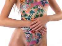 Carica e avvia il video nel visualizzatore di galleria, Video: Rio De Sol Une Pièce Sunset Sofia
