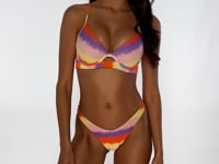 Carica e avvia il video nel visualizzatore di galleria, Video: Luli Fama Haut Top Underwire Miami Sunsets
