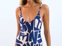 Carica e avvia il video nel visualizzatore di galleria, Video: Rio De Sol Une Pièce Pottery Hype
