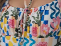 Carica e avvia il video nel visualizzatore di galleria, Video: Rio De Sol Une Pièce Al-Mare Jennie
