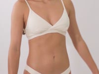 Carica e avvia il video nel visualizzatore di galleria, Video: Rio De Sol Haut Top Touch-Natural Alba
