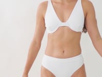 Carica e avvia il video nel visualizzatore di galleria, Video: Rio De Sol Haut Top Sand-White Chantal
