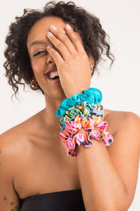 Image 02: Rio De Sol Chouchou Amore-Pink Scrunchie