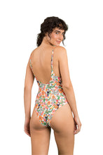 Carica l&#39;immagine nel visualizzatore di Gallery, Model Back: Rio De Sol Une Pièce Boho Hype
