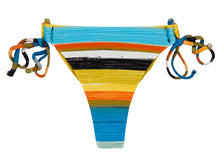 Carica l&#39;immagine nel visualizzatore di Gallery, Product Front: Rio De Sol Bas Bottom Artsy Fio-Tie
