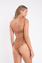 Carica l&#39;immagine nel visualizzatore di Gallery, Model Back: Rio De Sol Bas Bottom Bouquet Hotpants
