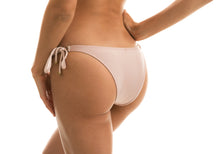 Carica l&#39;immagine nel visualizzatore di Gallery, Image 07: Rio De Sol Bas Bottom Essence Invisible
