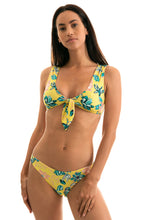 Carica l&#39;immagine nel visualizzatore di Gallery, Model Front: Rio De Sol Bas Bottom Florescer Highleg
