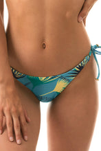 Carica l&#39;immagine nel visualizzatore di Gallery, Gallery: Rio De Sol Bas Bottom Flower Geometric Transp Comfort
