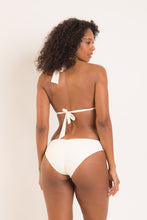 Carica l&#39;immagine nel visualizzatore di Gallery, Model Back: Rio De Sol Bas Bottom Off-White Mel-Comfy
